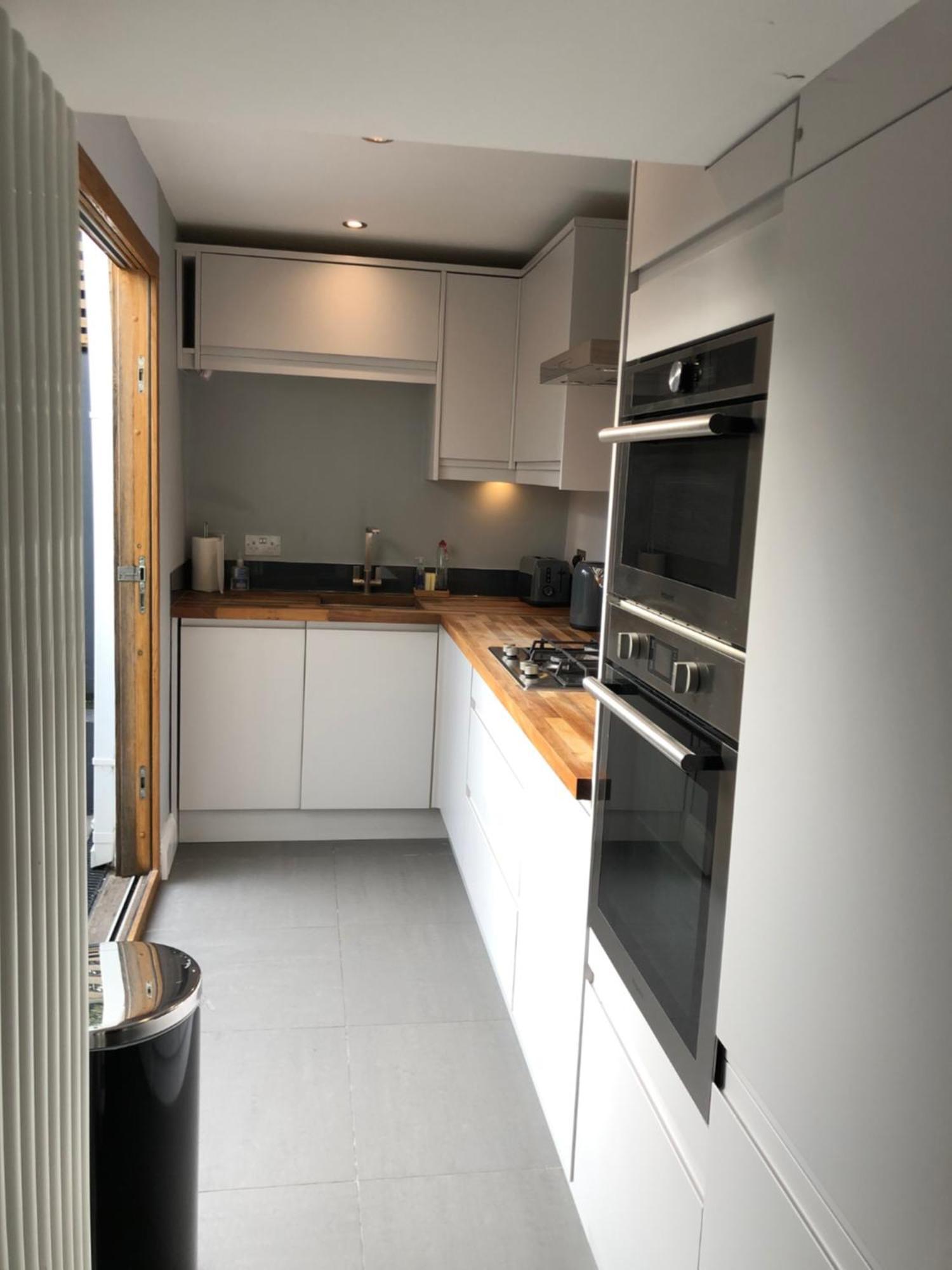 Modern And Stylish 2 Bedroom House In ブライトン エクステリア 写真
